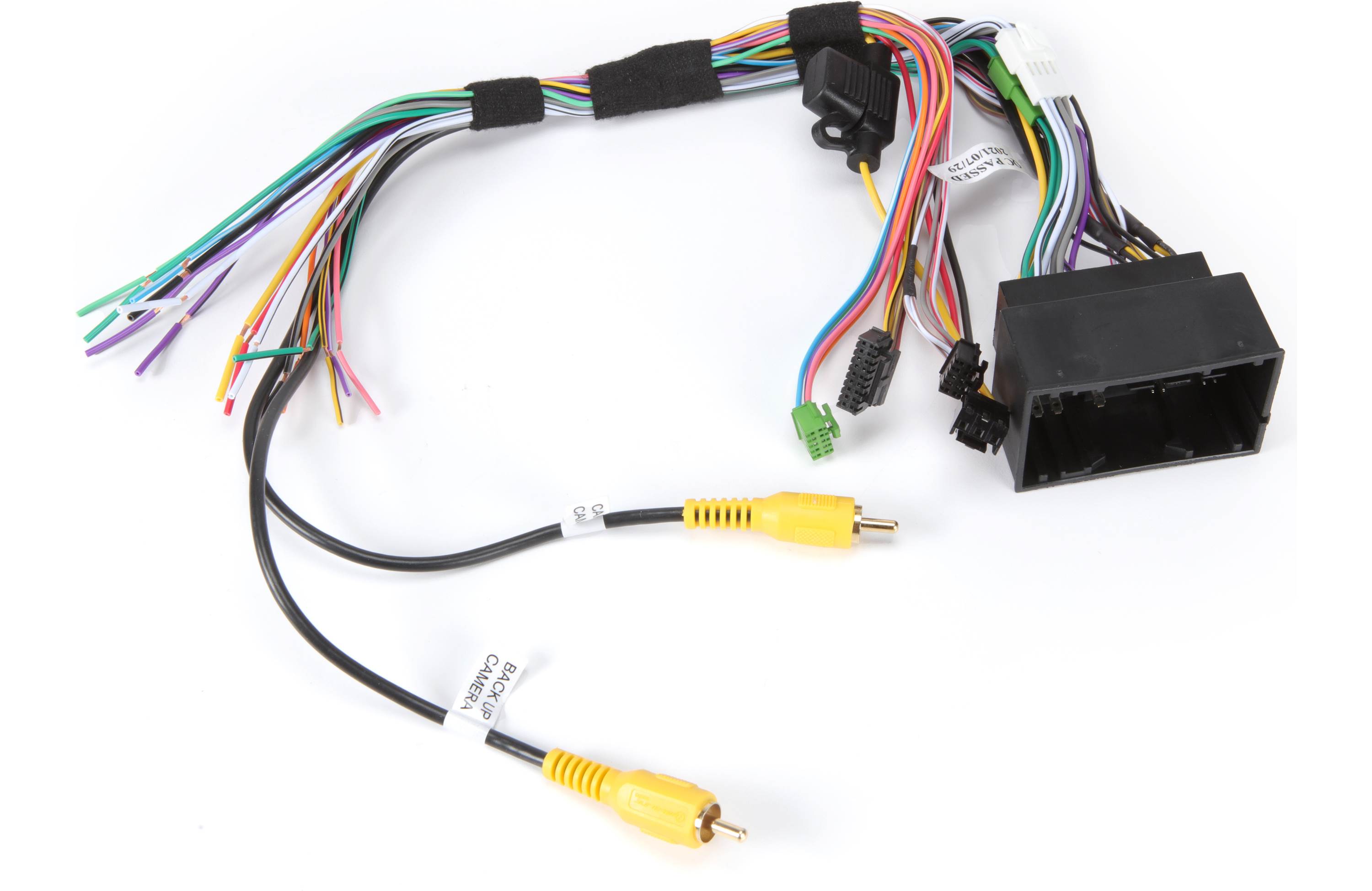 iDatalink KIT-RAM1 Dash and Wiring Kit for select 2013-22 RAM trucks with factory 8.4" screen