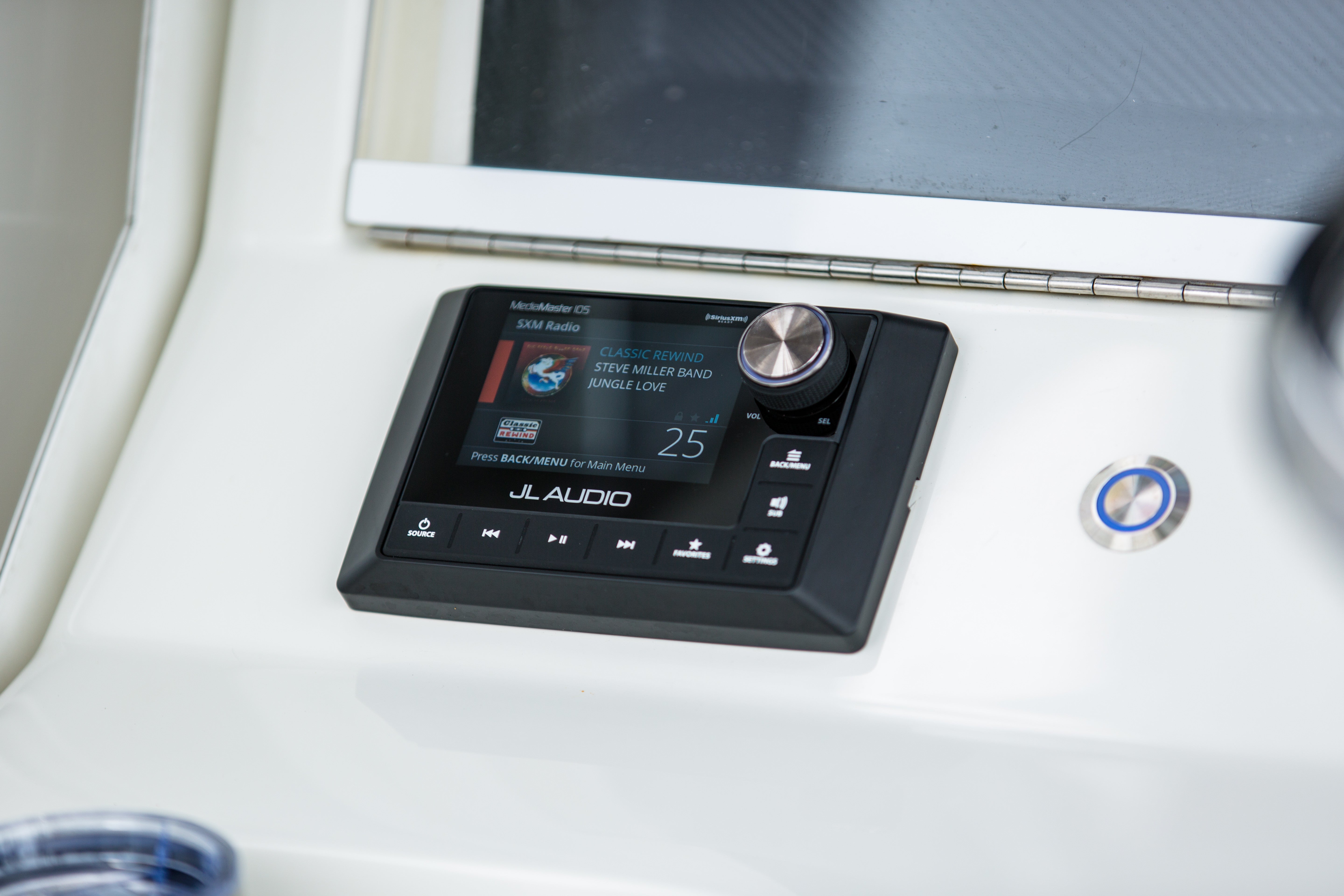 JL Audio MM105 Weatherproof Source Unit w/ Full-Color LCD Display